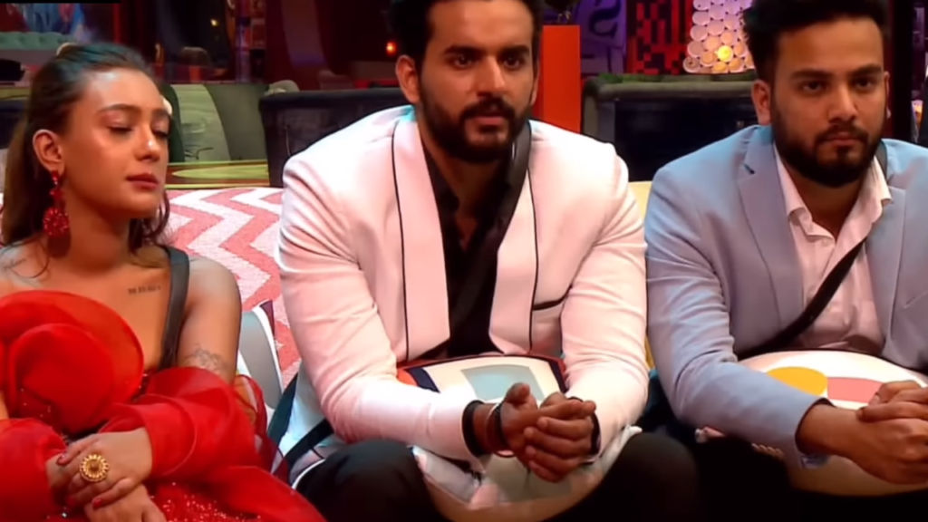 bigg boss 2 live, bigg boss, bigg boss ott 2, bigg boss ott 2 live, bigg boss ott 2 news, biggboss, bigg boss on jio cinema, bigg boss ott, bigg boss ott season 2, abhishek malhan, fukra insaan, abhishek as fukra insaan, elvish yadav, pooja bhatt, manisha rani, aashika bhatia, jiya shankar, bebika dhruve, avinash sachdev, jad hadid, salman khan, weekend ka vaar, weekend ka vaar with salman khan, salman khan in bigg boss, salman khan burst on housemates, salman khan angry on fukra insaan, salman khan tease jiya shankar, salman khan take class of pooja bhatt, pooja bhatt supports bebika, pooja bhatt and bebika, pooja bhatt ignorance with other contestants, salman khan talks to aashika bhatia, salman khan teaches lesson to housemates, 
