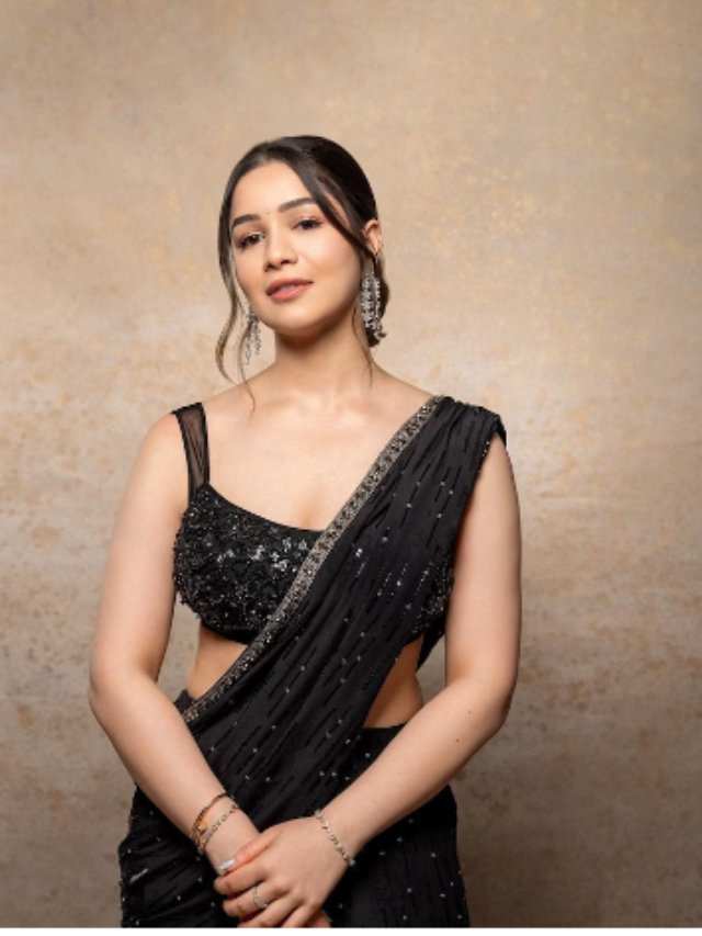 Sara Tendulkar’s glamorous style in black saree, shares beautiful photos